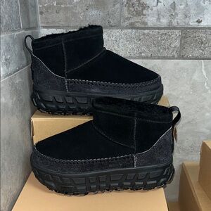 UGG VENTURE DAZE ULTRA MINI COZY